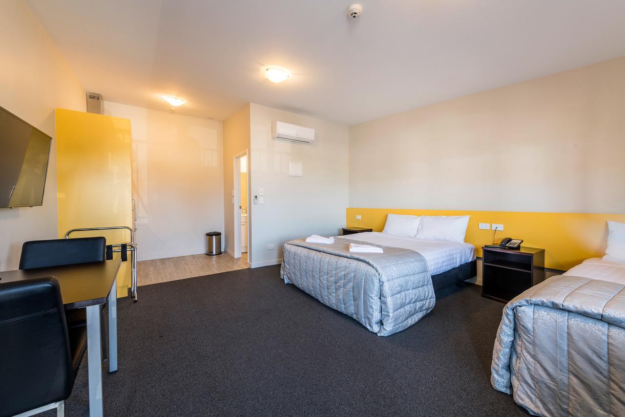 C-Motel Christchurch Exterior photo