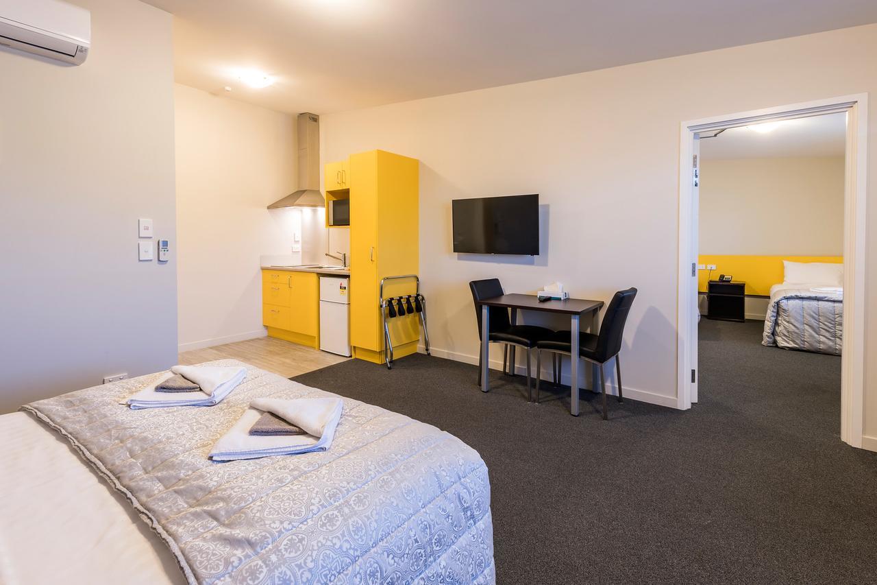 C-Motel Christchurch Exterior photo