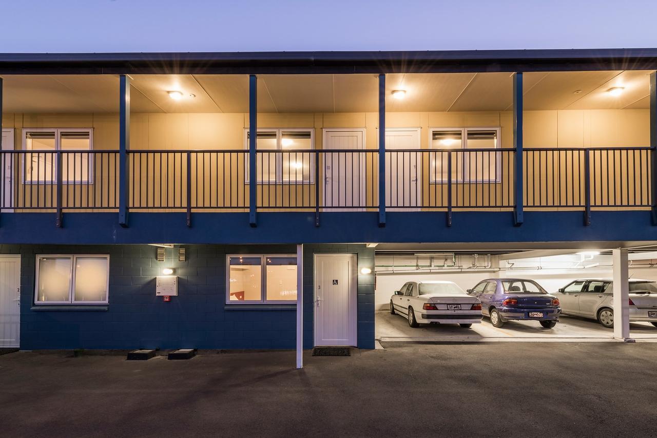 C-Motel Christchurch Exterior photo
