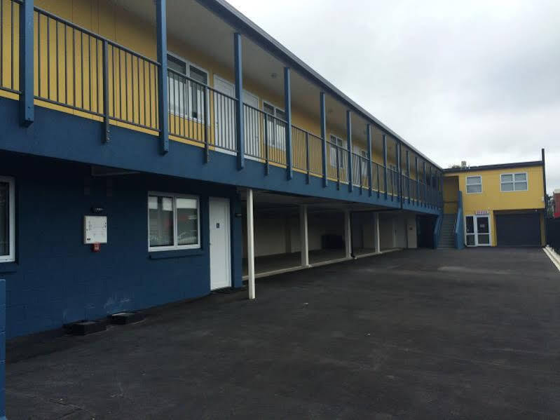 C-Motel Christchurch Exterior photo